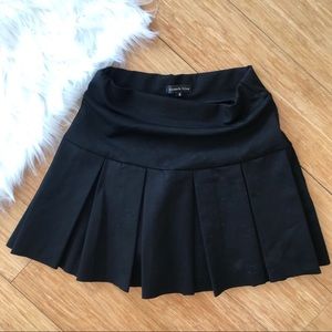 Black Pleated Miniskirt/Skort Size S